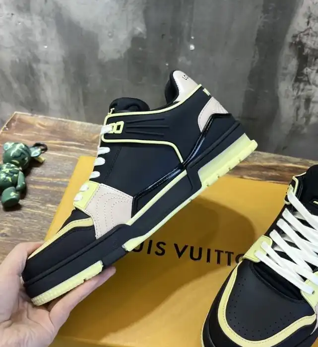 hype Louis Vuitton Sneakers