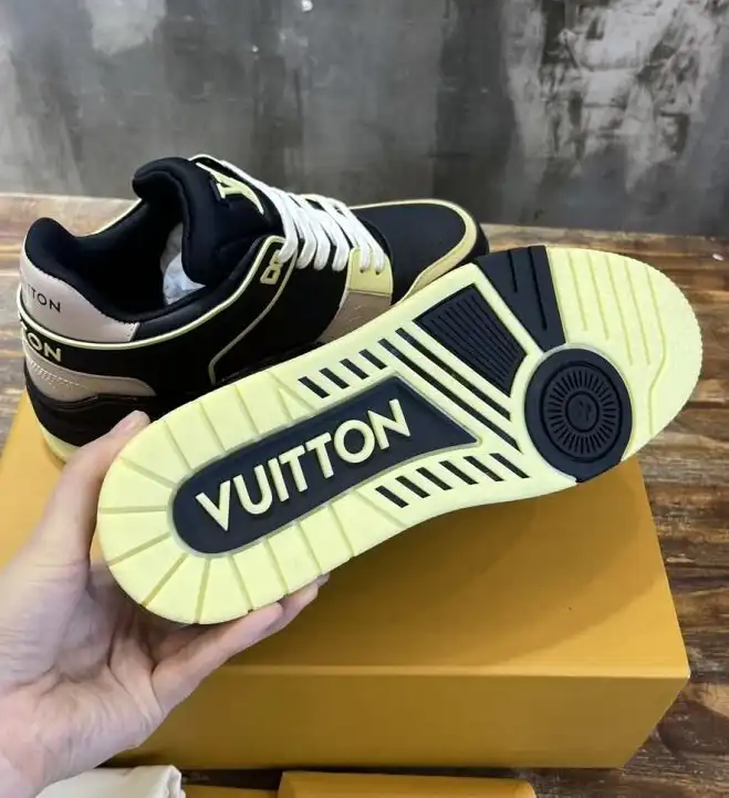 hype Louis Vuitton Sneakers