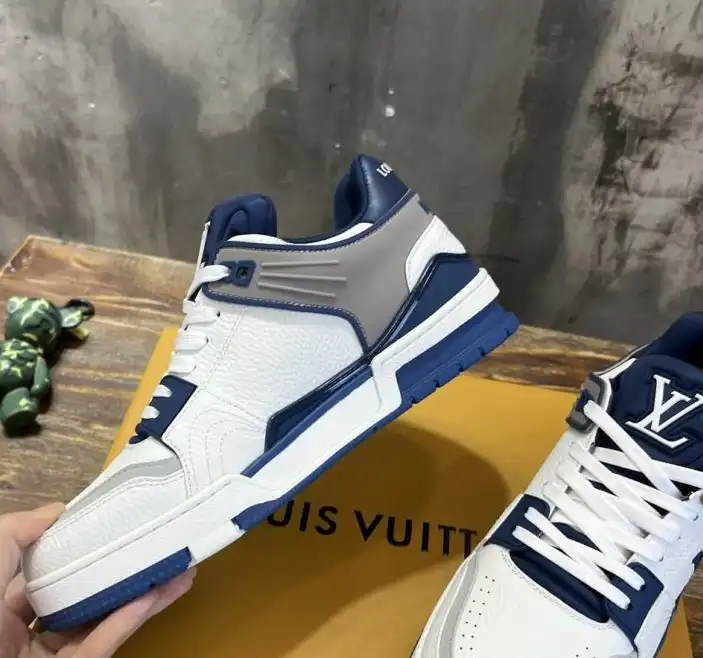 hype Louis Vuitton Sneakers