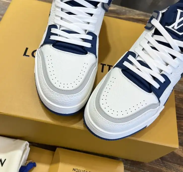 hype Louis Vuitton Sneakers