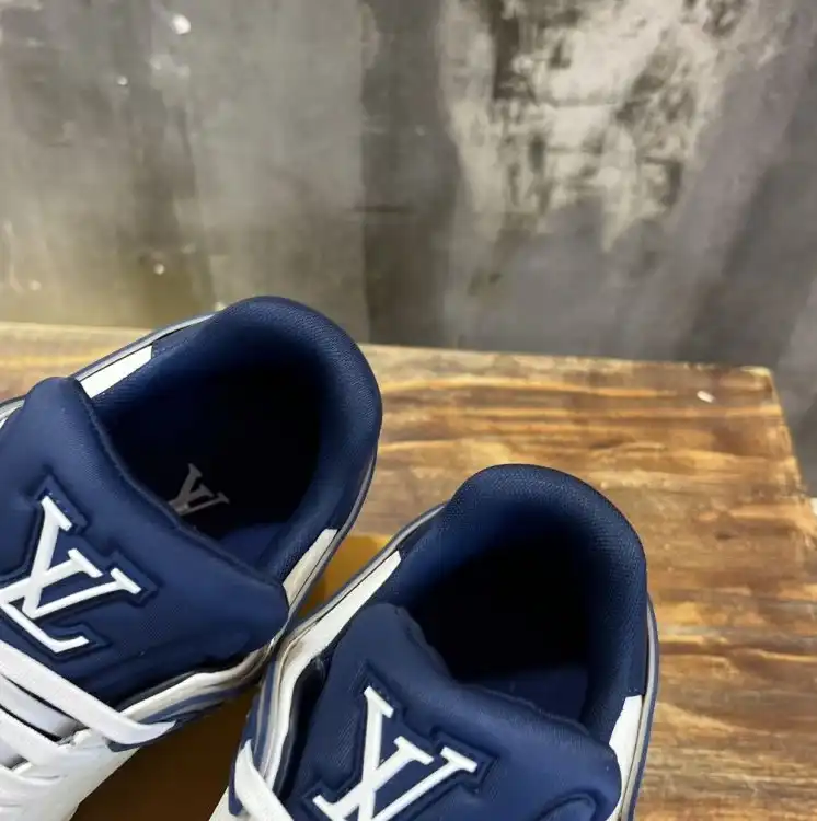 hype Louis Vuitton Sneakers