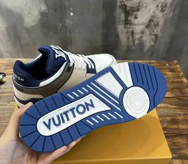 hype Louis Vuitton Sneakers