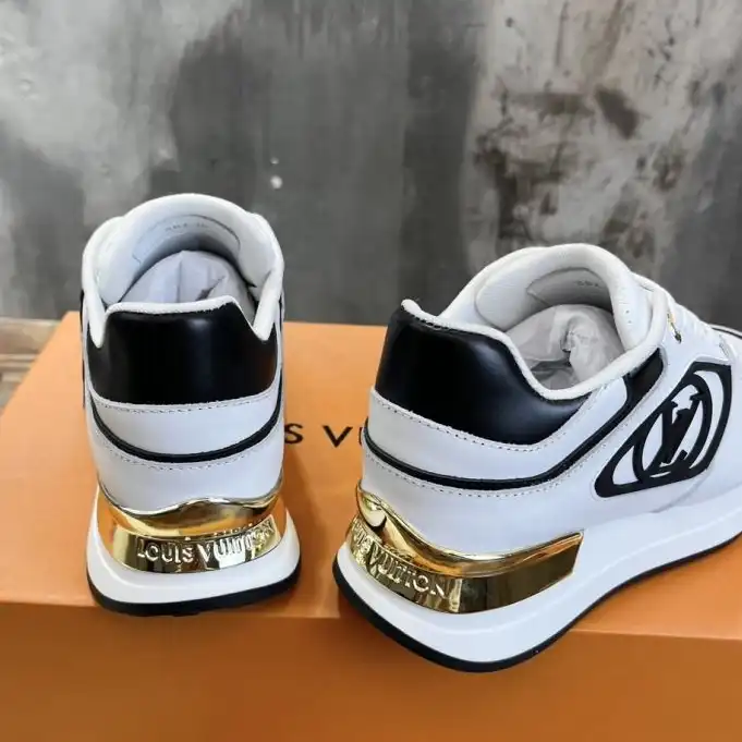 hype Louis Vuitton Sneakers