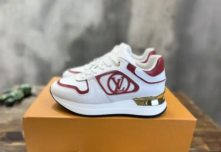 hype Louis Vuitton Sneakers