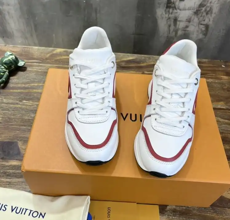 hype Louis Vuitton Sneakers