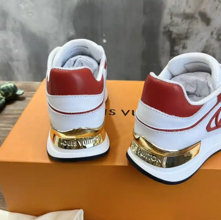 hype Louis Vuitton Sneakers