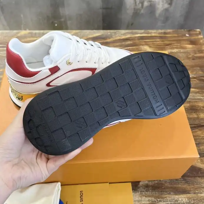 hype Louis Vuitton Sneakers