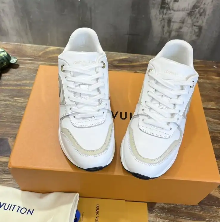 hype Louis Vuitton Sneakers