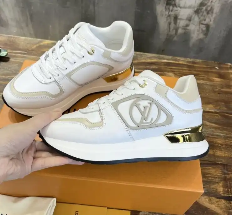 hype Louis Vuitton Sneakers