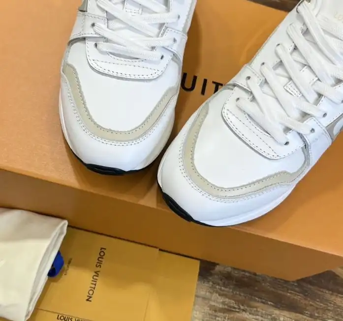 hype Louis Vuitton Sneakers