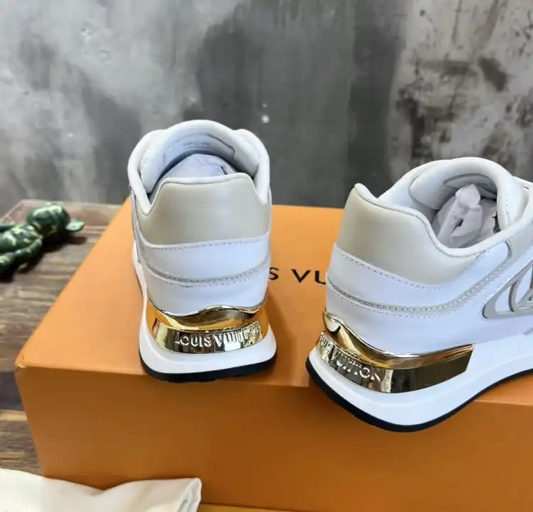 hype Louis Vuitton Sneakers