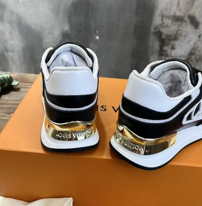 hype Louis Vuitton Sneakers