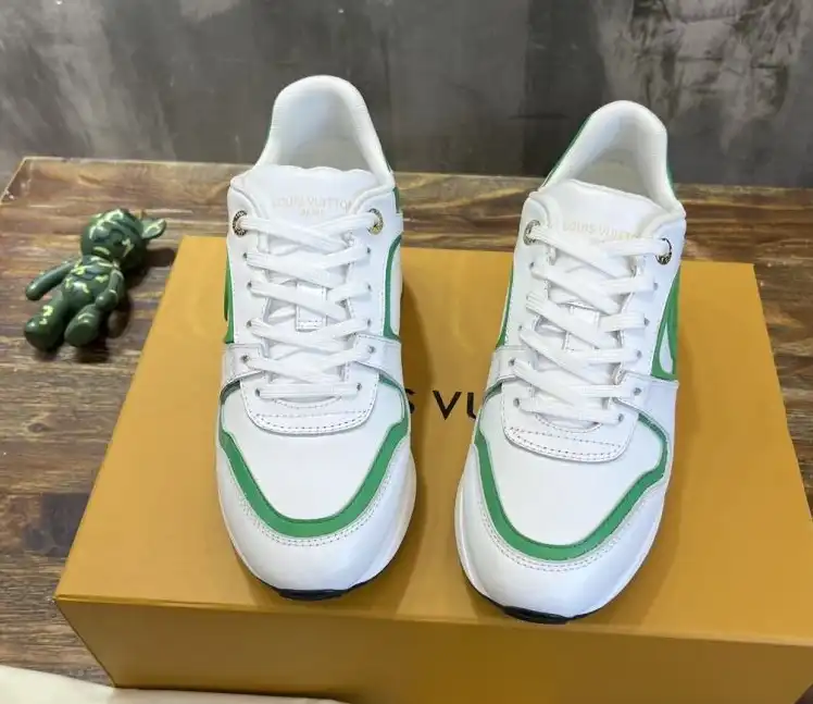 hype Louis Vuitton Sneakers