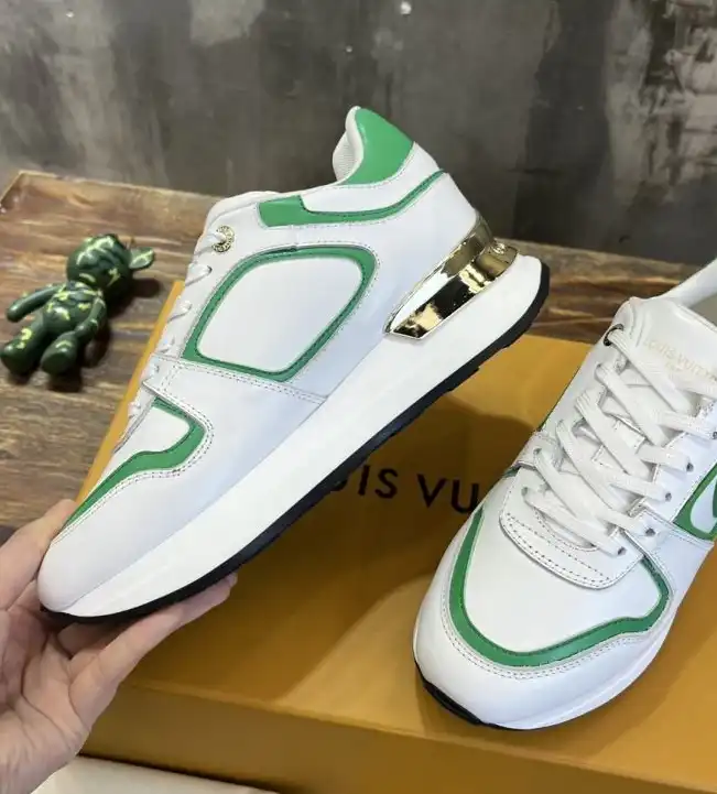 hype Louis Vuitton Sneakers