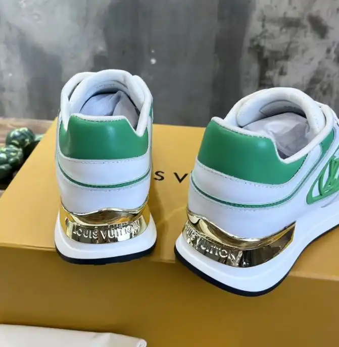 hype Louis Vuitton Sneakers