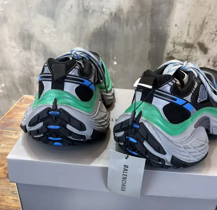 hype Balenciaga Sneakers