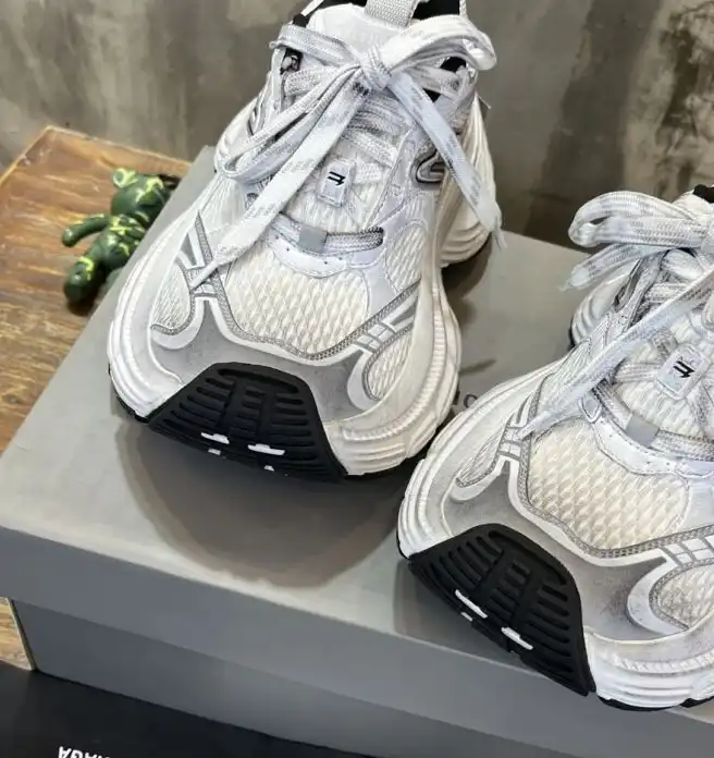 hype Balenciaga Sneakers