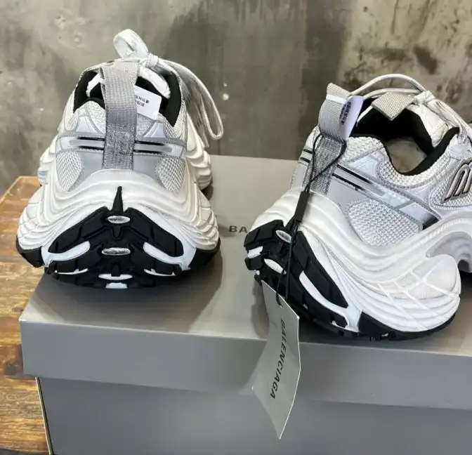 hype Balenciaga Sneakers