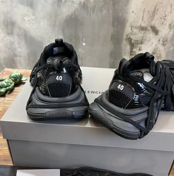 hype Balenciaga Sneakers