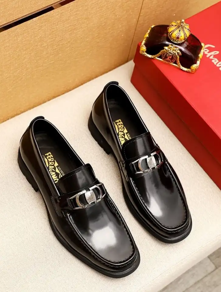 hype Ferragamo Leather Shoes