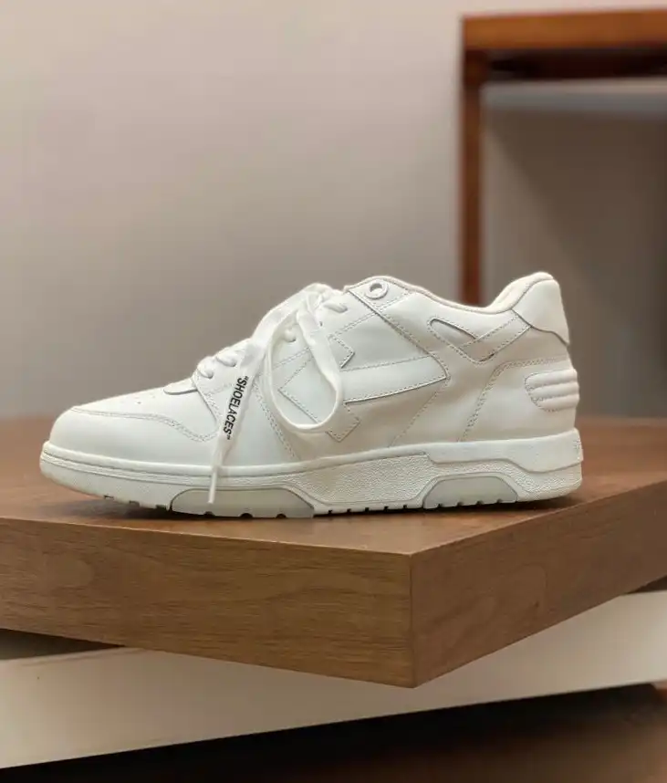 hype Off-White Sneakers