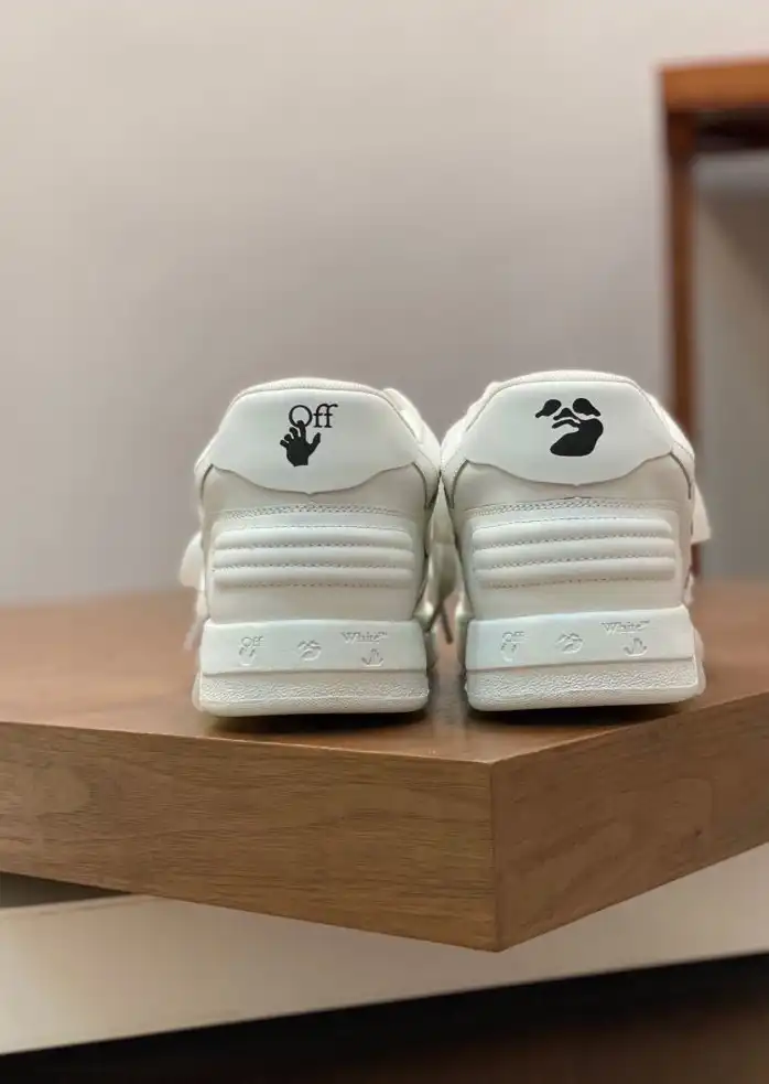 hype Off-White Sneakers