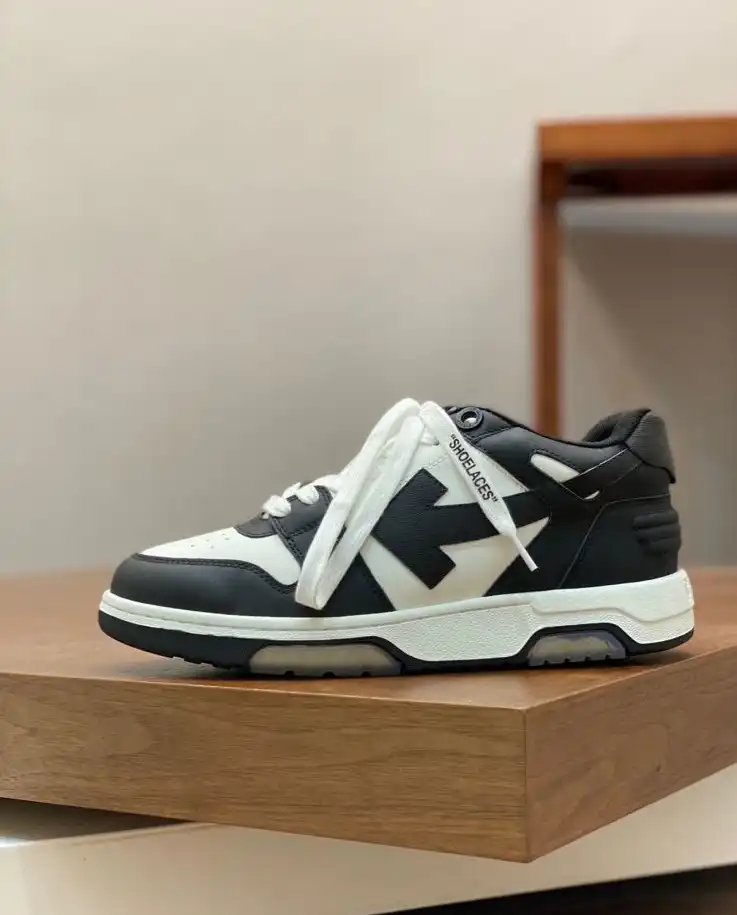 hype Off-White Sneakers