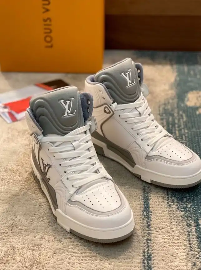 hype Louis Vuitton Sneakers