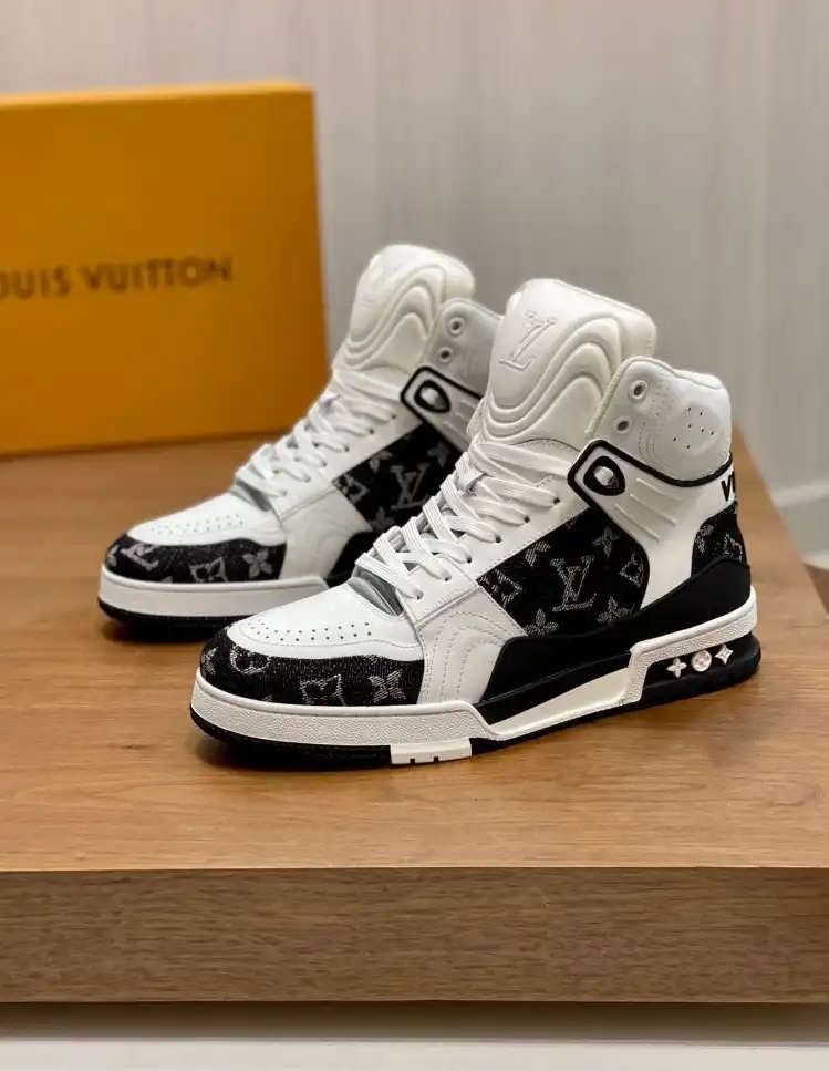 hype Louis Vuitton Sneakers