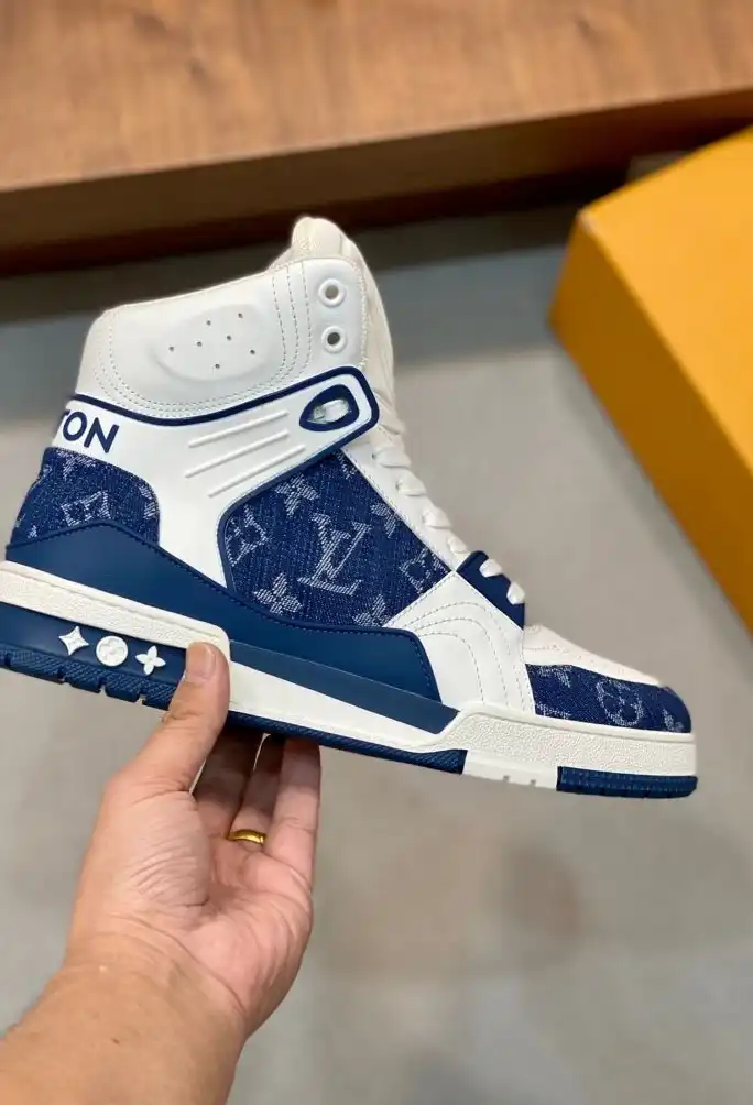 hype Louis Vuitton Sneakers