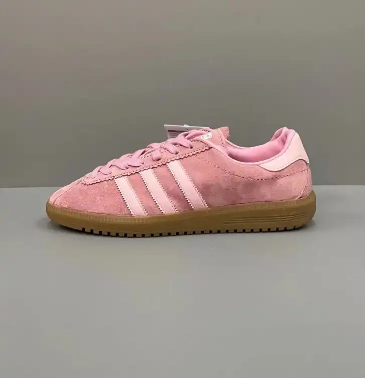 hype Adidas Sneakers