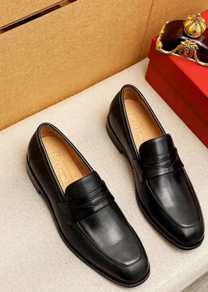 hype Ferragamo Leather Shoes