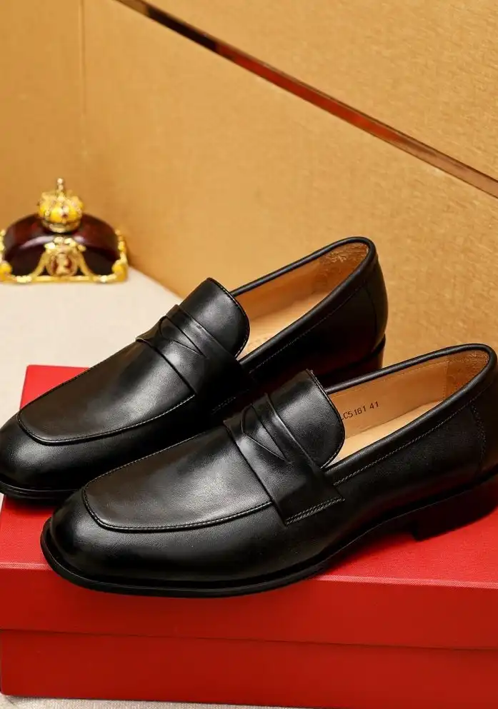 hype Ferragamo Leather Shoes