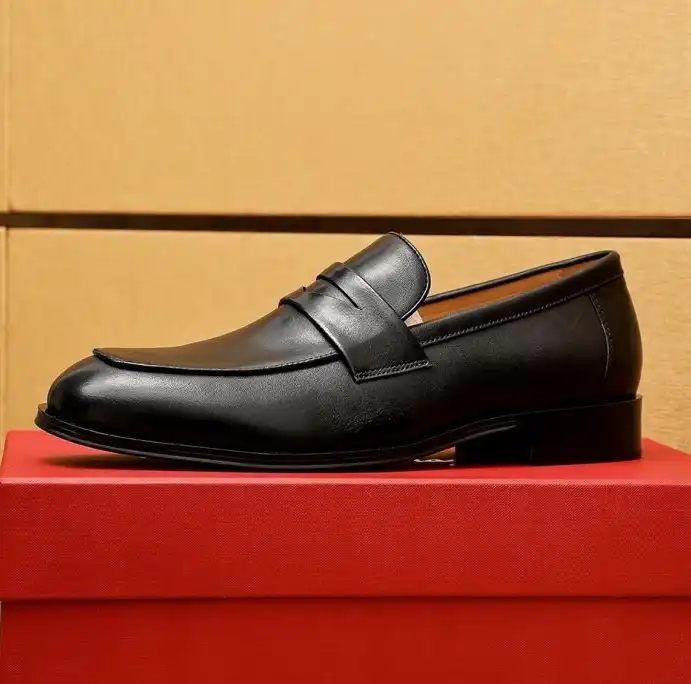 hype Ferragamo Leather Shoes