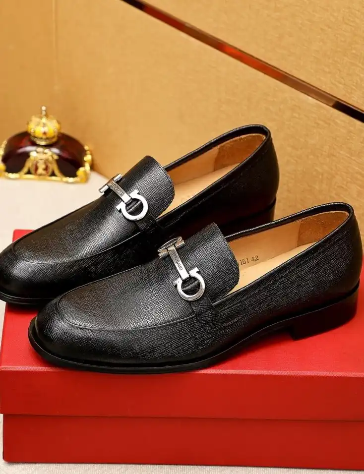 hype Ferragamo Leather Shoes