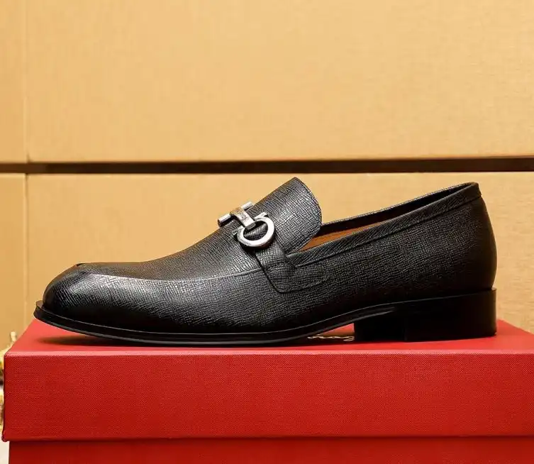 hype Ferragamo Leather Shoes