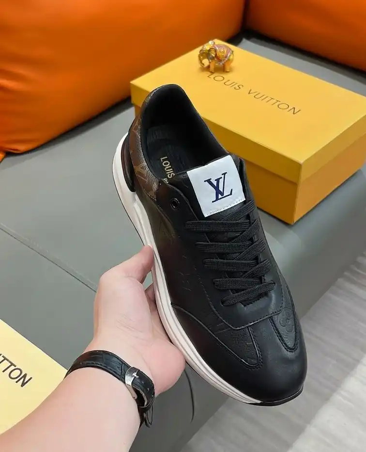 hype Louis Vuitton Sneakers