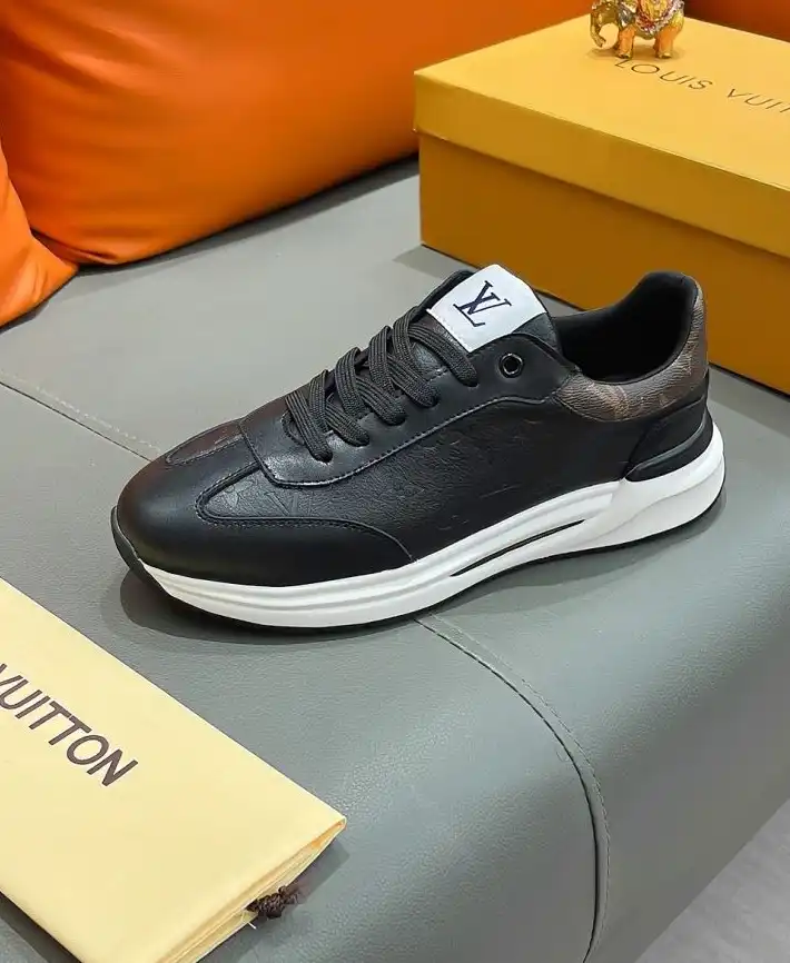 hype Louis Vuitton Sneakers