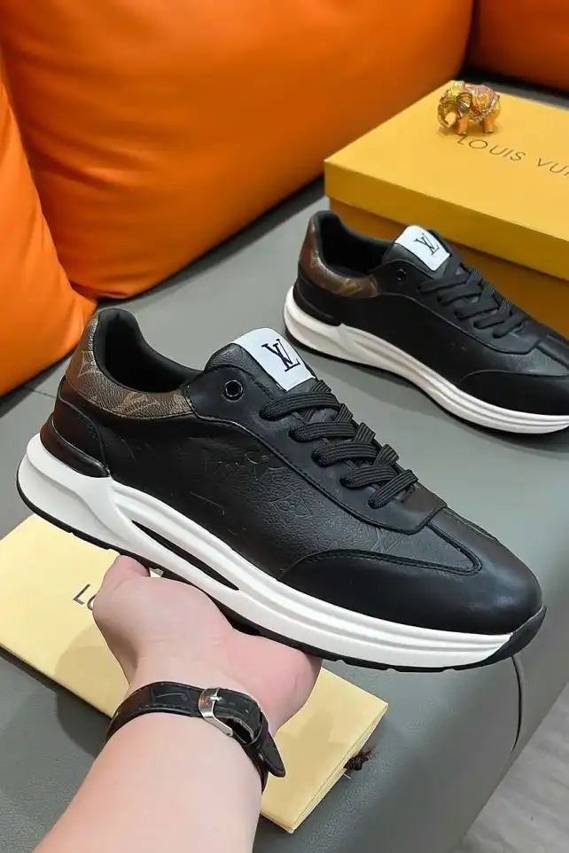 hype Louis Vuitton Sneakers