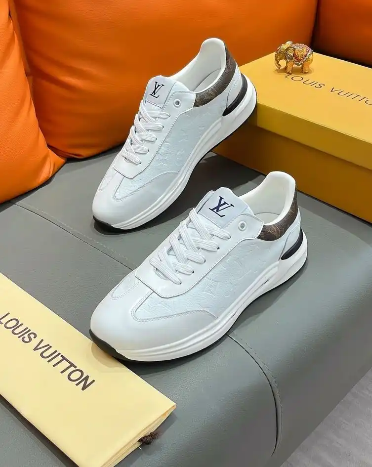 hype Louis Vuitton Sneakers