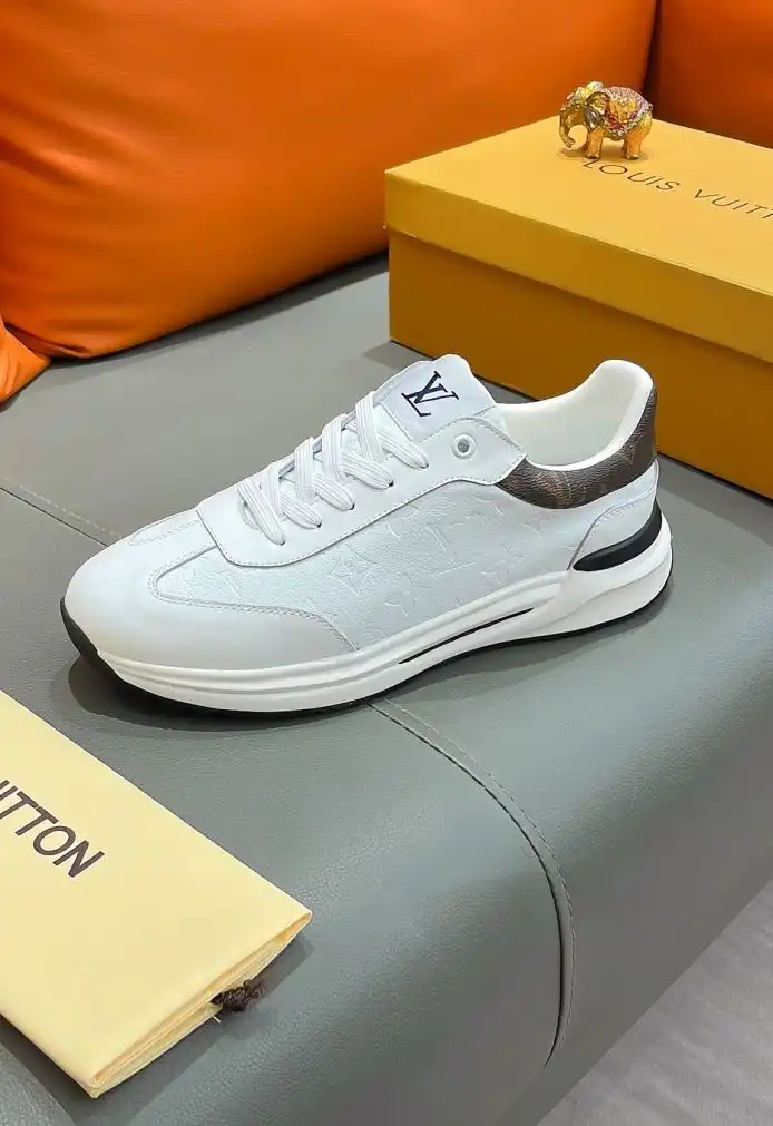 hype Louis Vuitton Sneakers