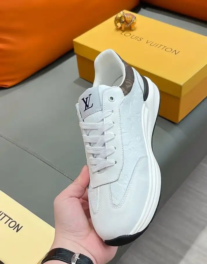 hype Louis Vuitton Sneakers