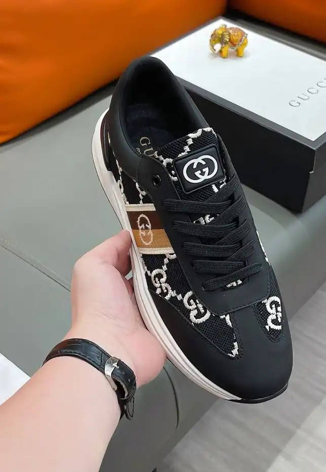 hype Gucci Sneakers