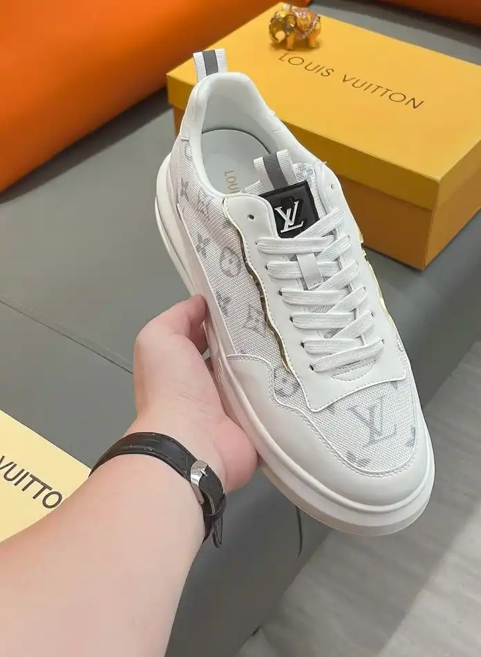 hype Louis Vuitton Sneakers