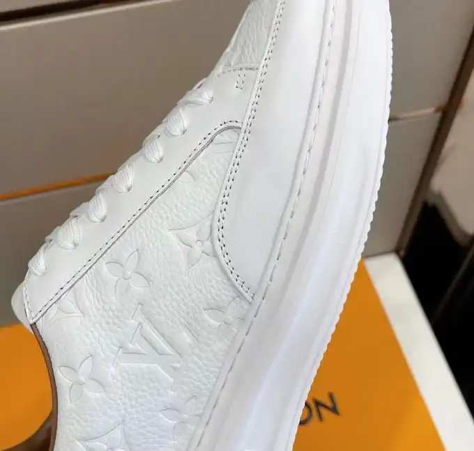 hype Louis Vuitton Sneakers