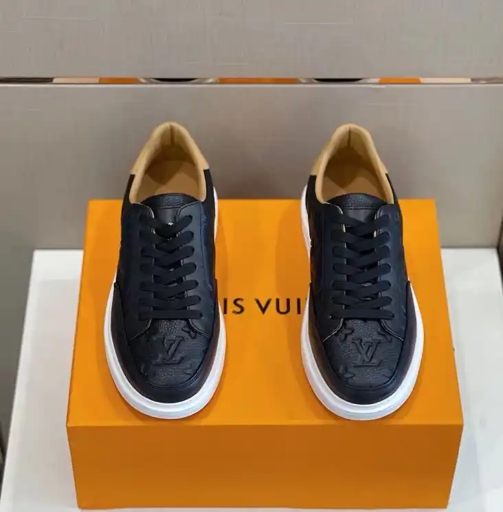 hype Louis Vuitton Sneakers