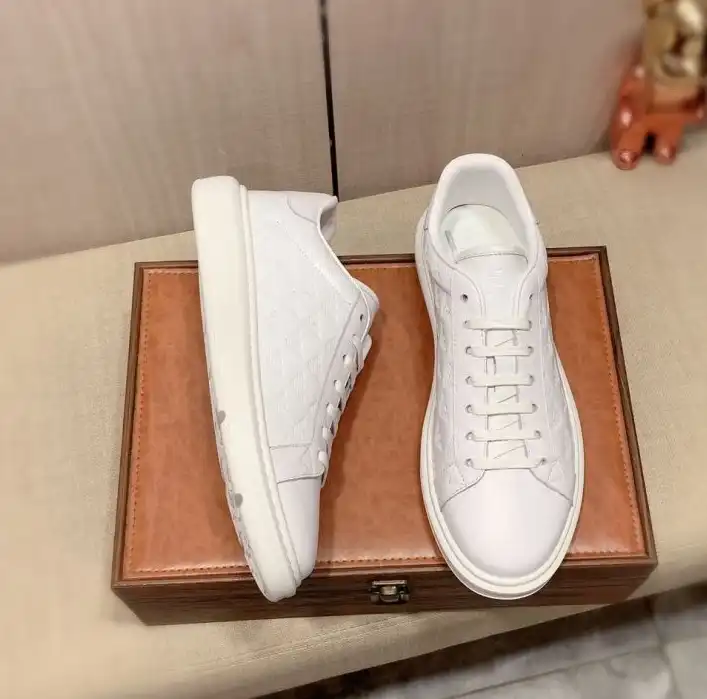 hype Armani Sneakers