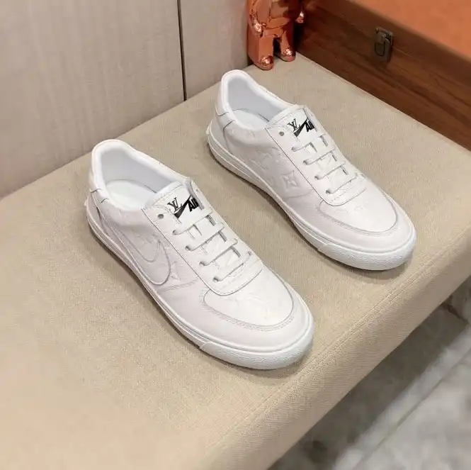 hype Louis Vuitton Sneakers