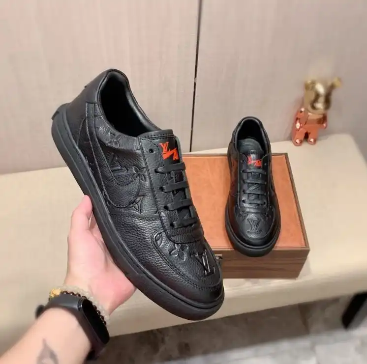 hype Louis Vuitton Sneakers