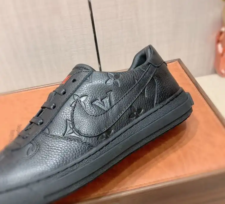 hype Louis Vuitton Sneakers